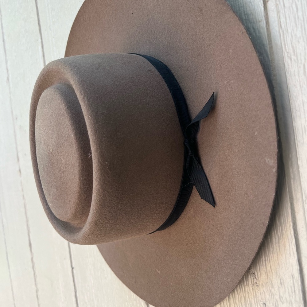 Goorin Bros Tan and Black Felt Hat